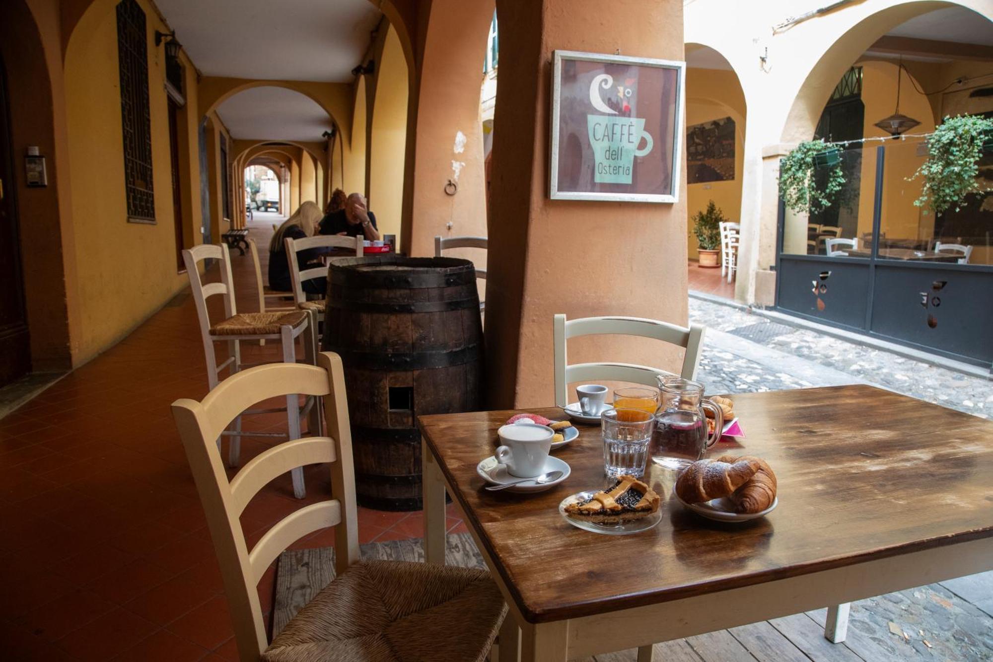 Locanda Dolcevita Доца Екстериор снимка